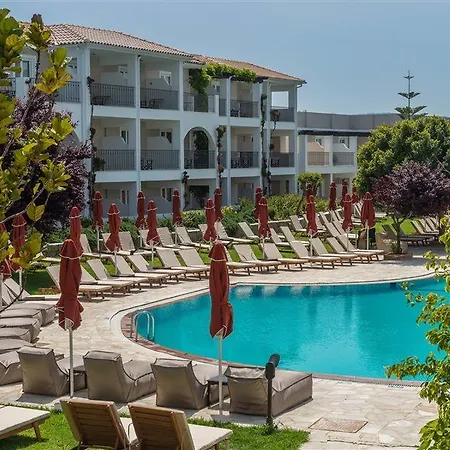 Bitzaro Grande & Otel Kalamákion